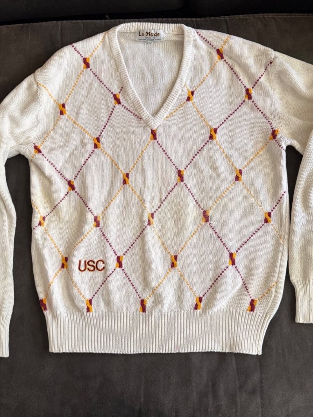 Vintage USC La Mode Sweater L Argyle Pattern Maroon & Gold V-Neck Long Sleeve